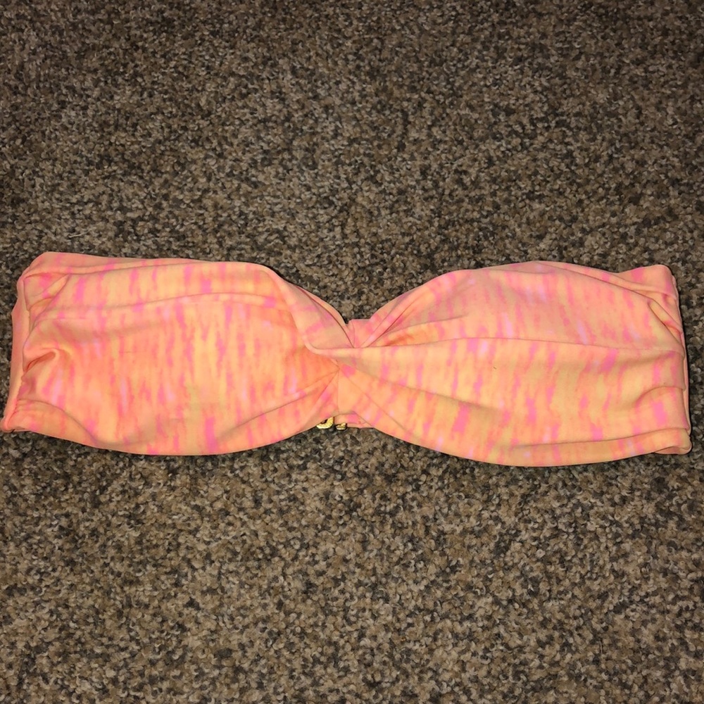 Strapless bikini top
